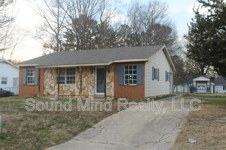 Building Photo - 1317 Armstrong Cir