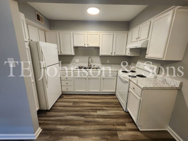 Foto del edificio - 2 Bedroom Salem View Apartment!
