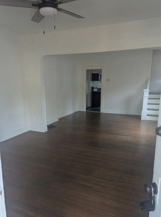 Foto del edificio - 809 E 52nd St