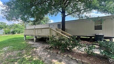 Building Photo - 25126 Faraway Ln