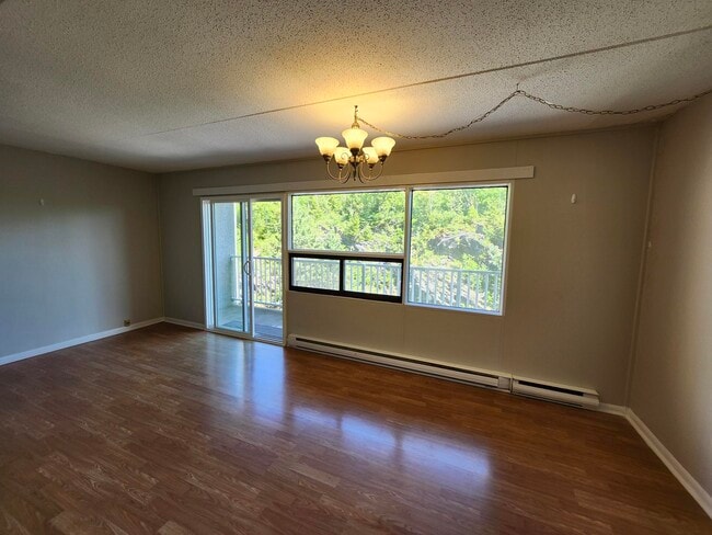 Building Photo - 155 Mystery Lake Dr