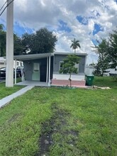 Building Photo - 8556 Berkley Dr