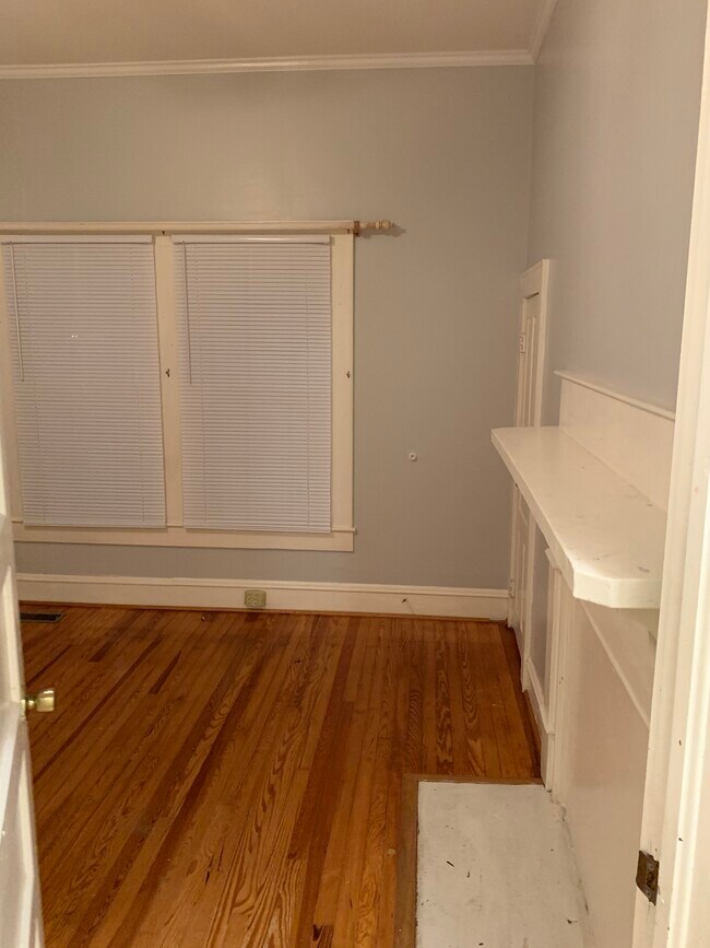 Foto del edificio - 458 Harris St NW