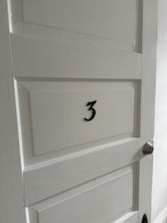 Building Photo - Lovely Cherokee Triangle Apartment. 1bd 1ba second floor.