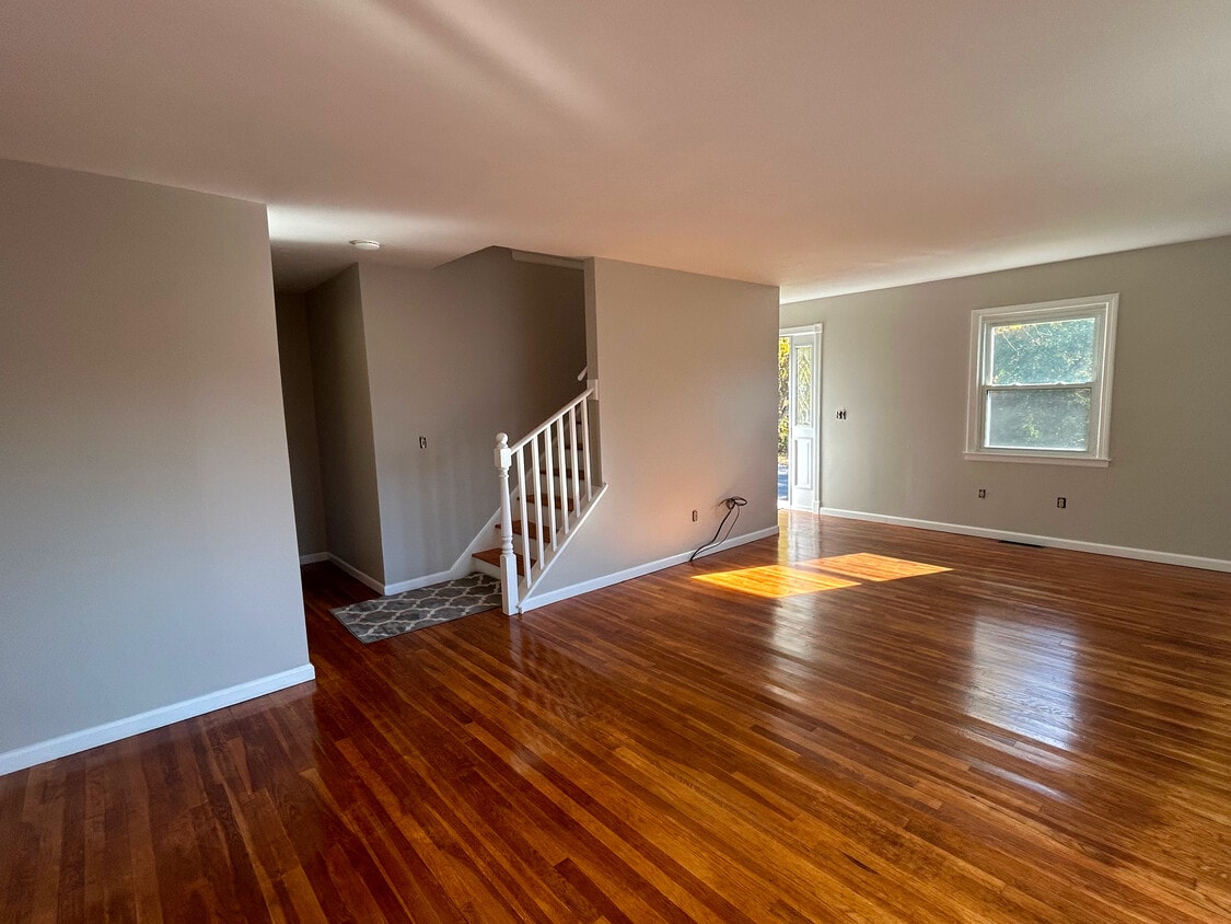 98 Morning Dove Rd, Naugatuck, CT 06770 House Rental in Naugatuck, CT