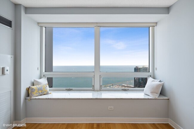 Foto del edificio - 512 N McClurg Ct
