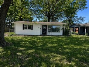 Building Photo - 1312 St Raphael Dr