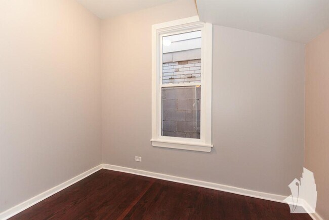 Foto del edificio - 4140 N Western Ave