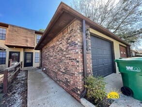 Building Photo - 38 11th St