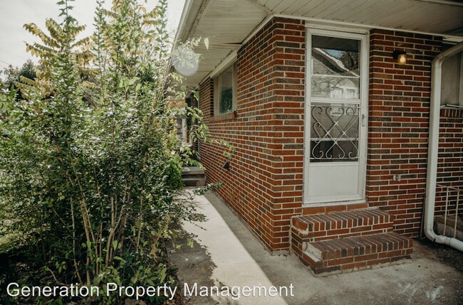 Foto del edificio - 933 W Crest Rd