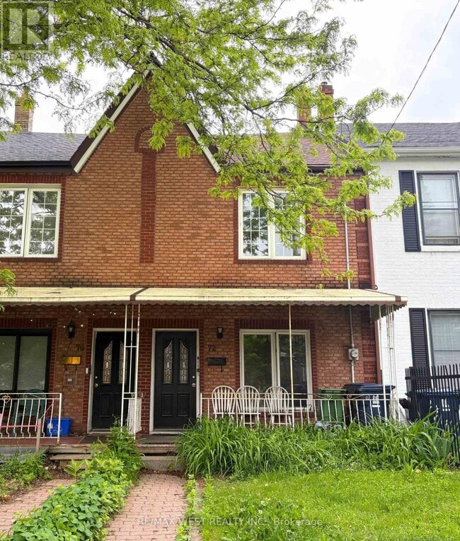 Building Photo - 72 St Clarens Ave