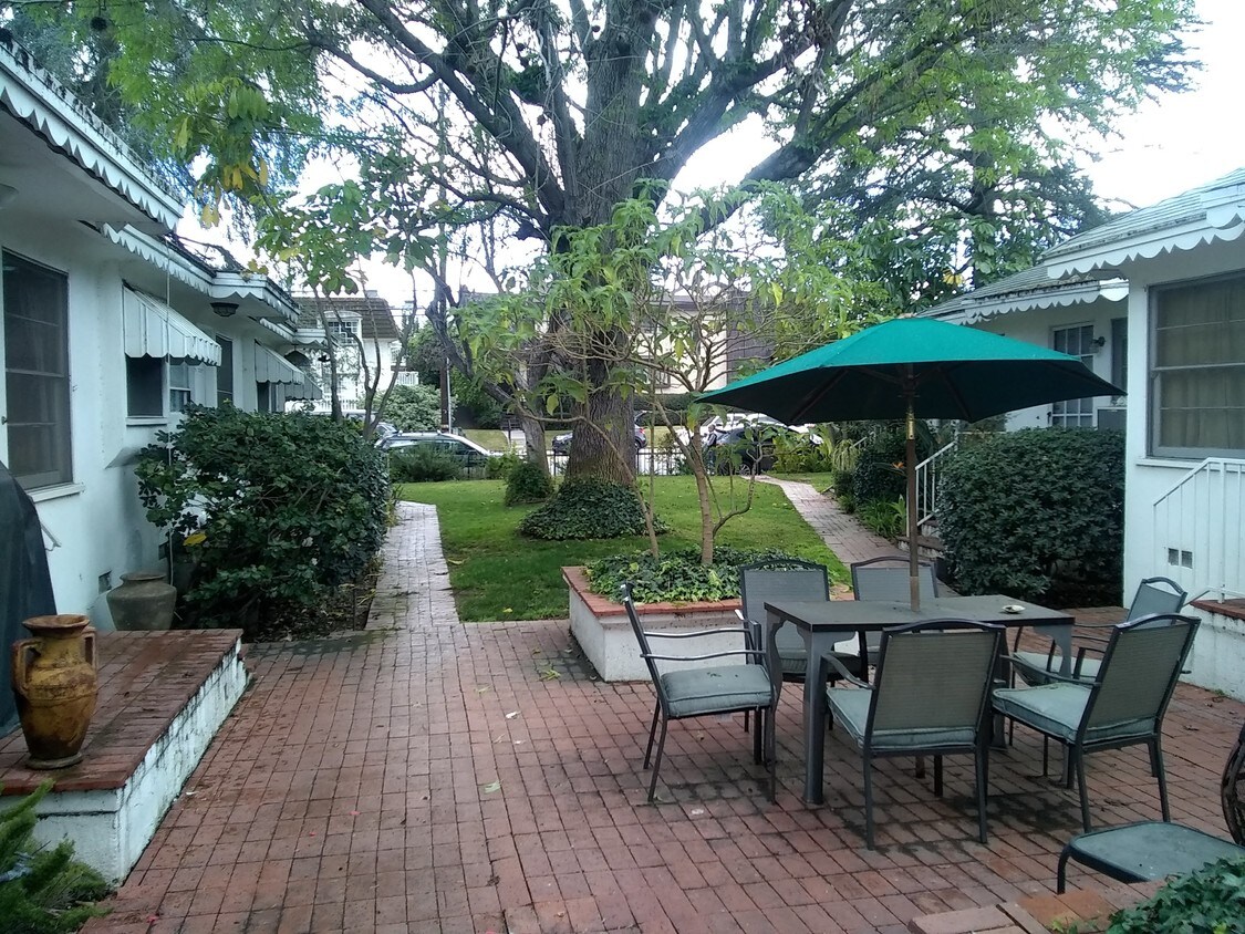 11621 Moorpark St, Studio City, CA 91602 House Rental in Studio City