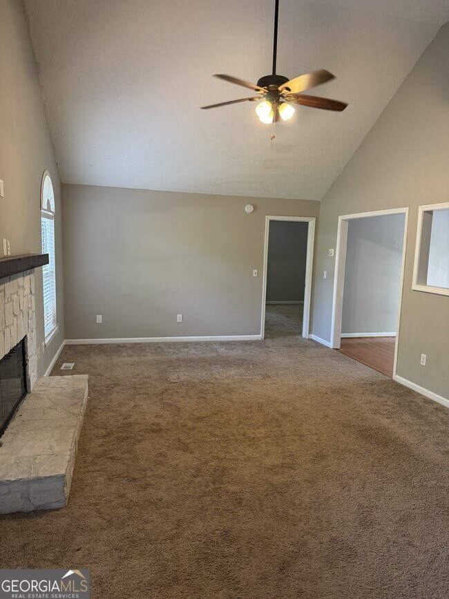 Foto del edificio - 4554 Trellis Way
