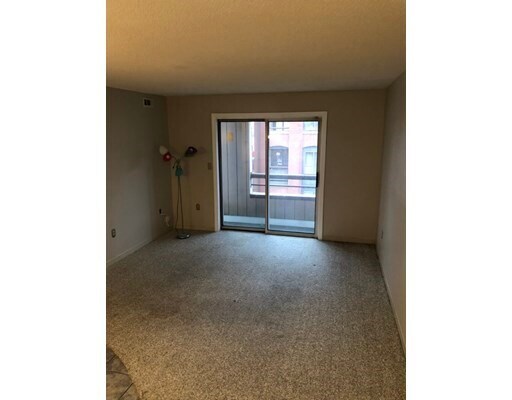 Primary Photo - 21 Margin St