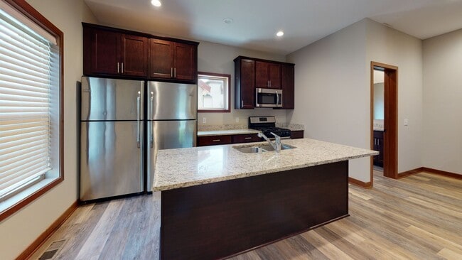 Foto del edificio - 915 7th St SE