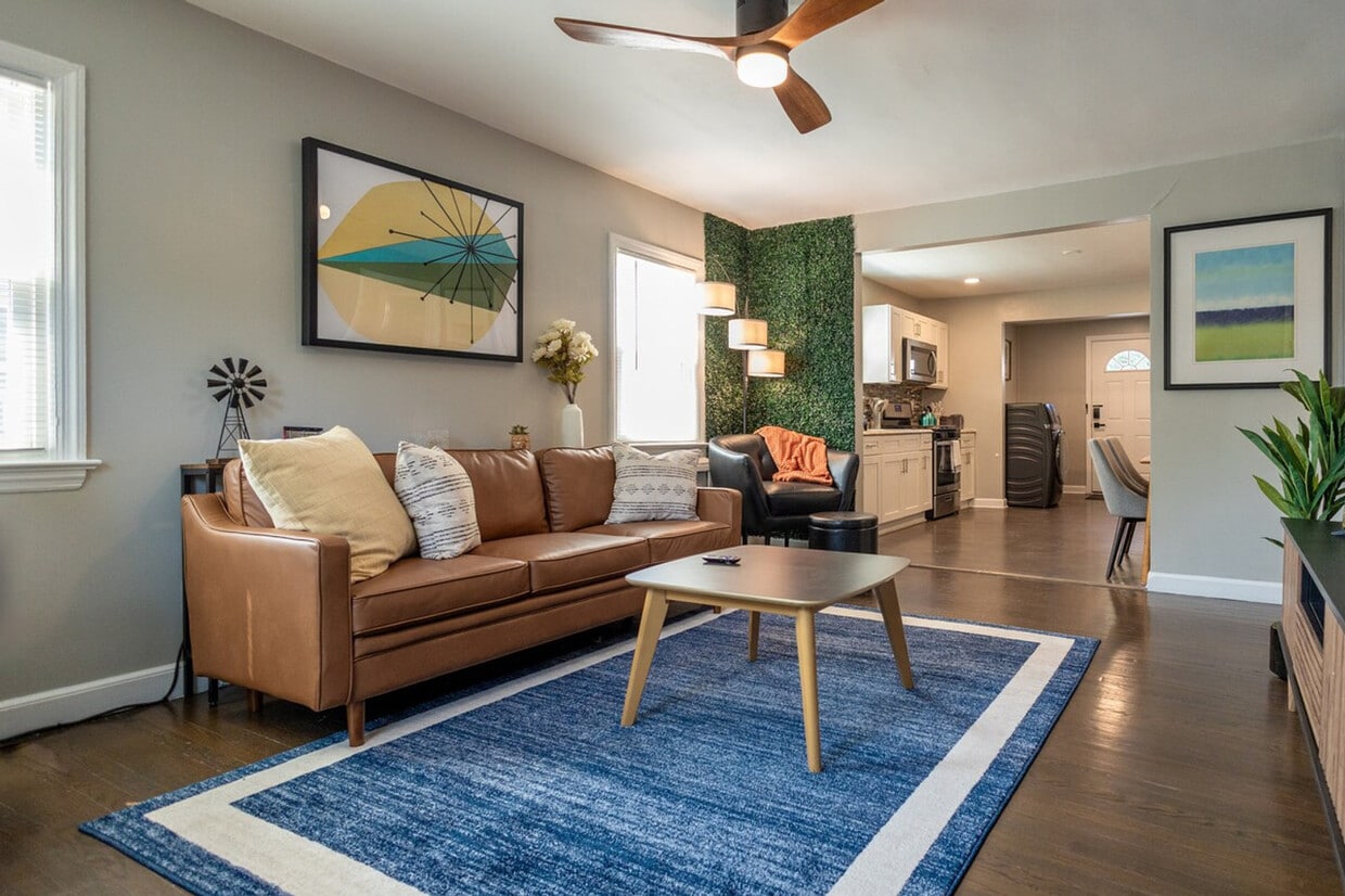 Foto principal - 248 Hawthorne Ave