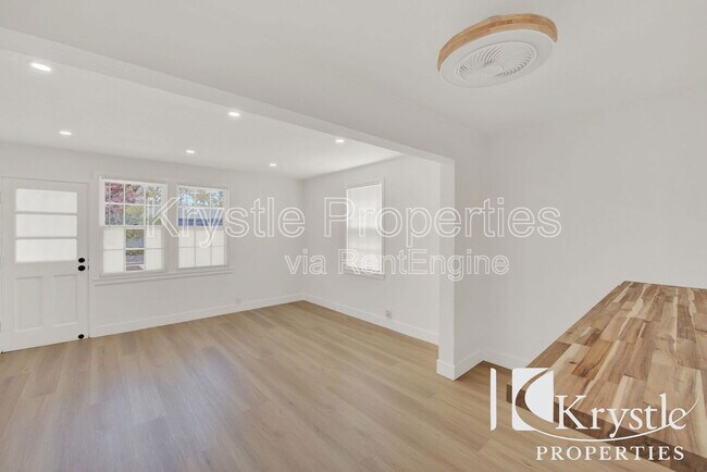 Foto del edificio - 158 Calhoun St