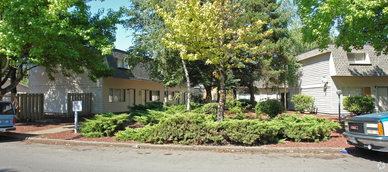 Primary Photo - The Birchwood