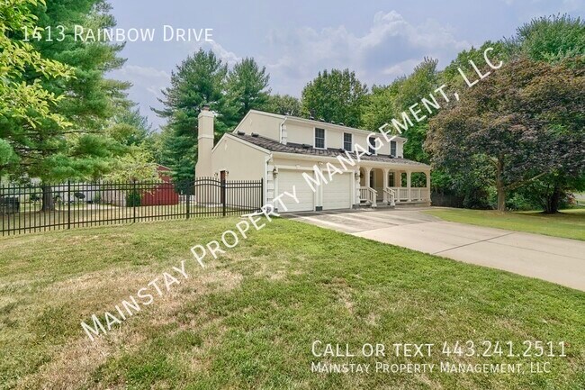 Building Photo - 4 Bedroom SFH W/ 2 Car Garage & Bonus Room!