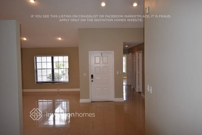 Building Photo - 18271 181st Cir S