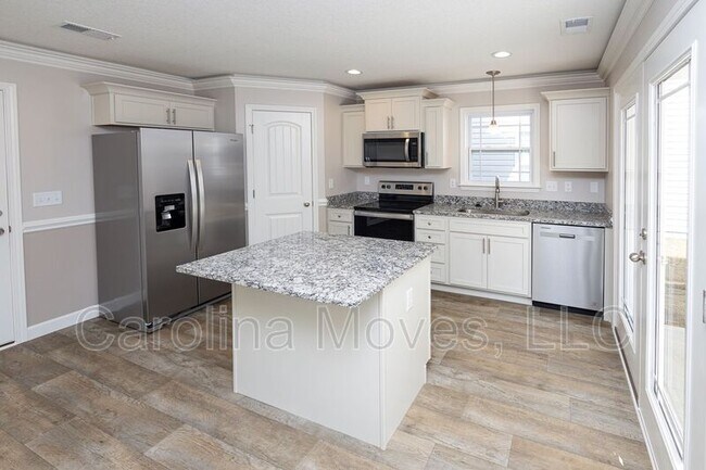 Foto del edificio - 467 Timberwood Dr