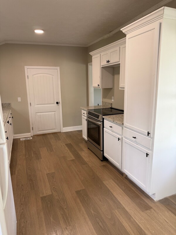 Building Photo - 501 5th St