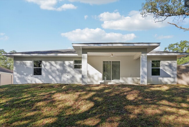 Foto del edificio - 10675 N Adler Dr
