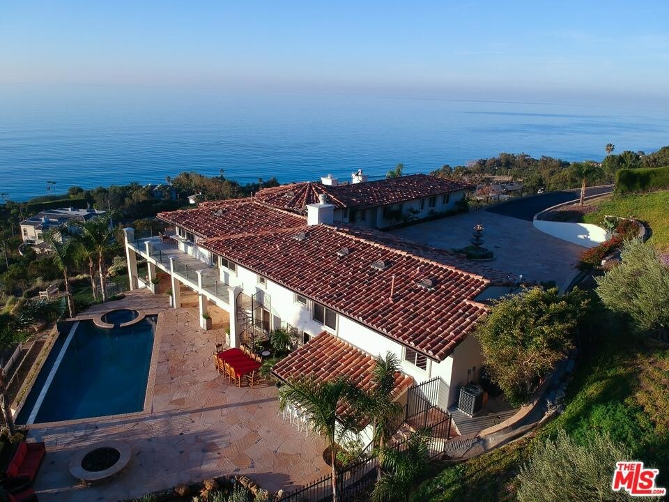 42 Condos Available for Rent in Malibu, CA