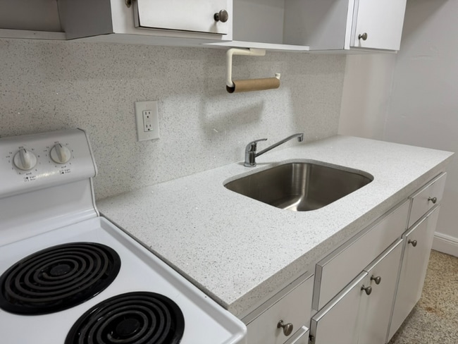 Photo - 955 SW 71st Ave Apartment