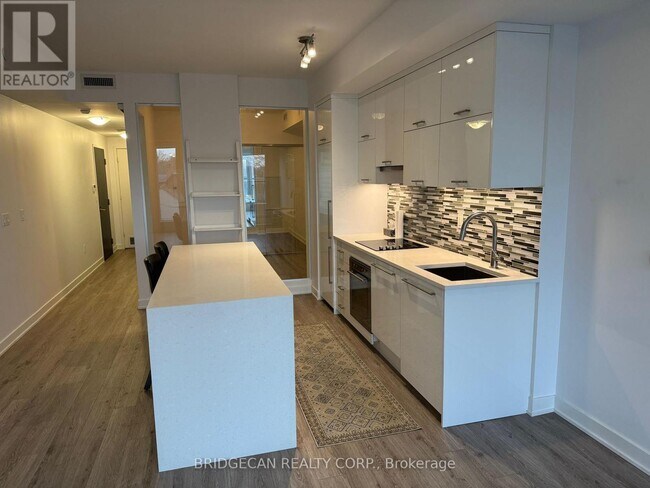 Photo du bâtiment - 106 Dovercourt Rd