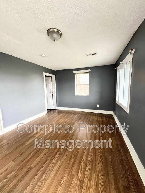 Foto del edificio - 1117 42nd Pl N