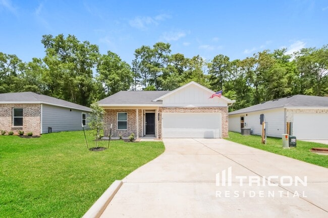 Building Photo - 15811 Del Norte Dr