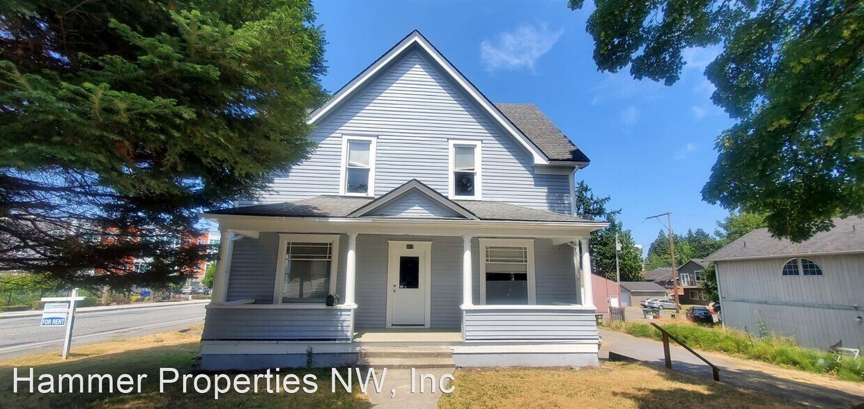 Primary Photo - 4 br, 3.5 bath House - 301 Gladstone Street