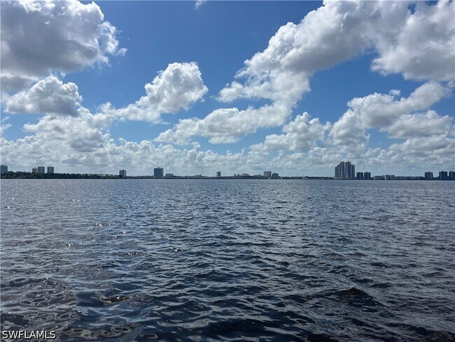 Foto del edificio - 3460 N Key Dr
