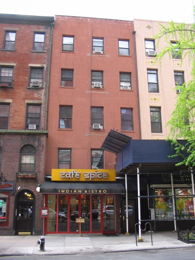 Primary Photo - 72 University Pl