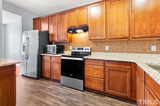 Foto del edificio - Room in Townhome on Casona Way