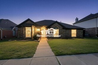 Building Photo - 7101 Sonoma Valley Dr