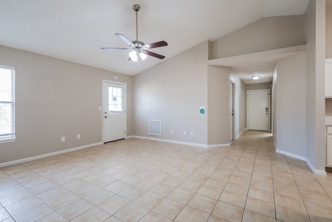 Building Photo - 1811 Sheraton Lakes Cir