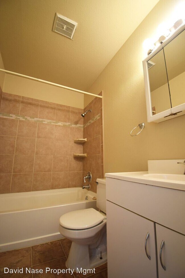 Foto del edificio - 5025 SW Menlo Dr