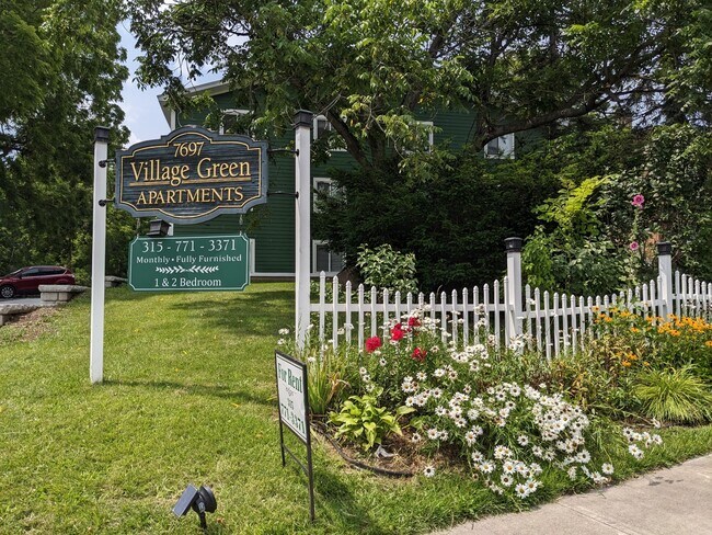 Foto del edificio - Village Green Apartments