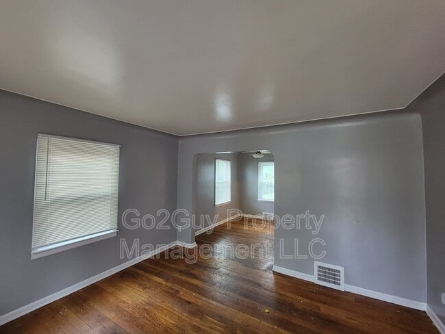 Building Photo - 9106 Evergreen Rd