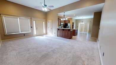 Building Photo - 11669 Ridgeway Ct