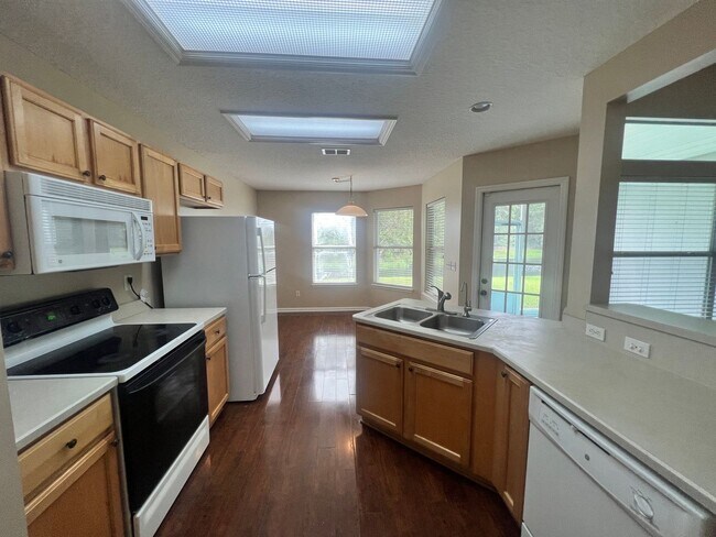 Building Photo - Outstanding 3/2 in Julington Creek Plantat...