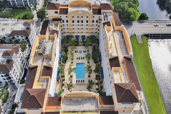 Foto del edificio - 8390 SW 72nd Ave