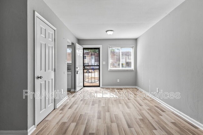 Building Photo - 1216 Bunsen Ct