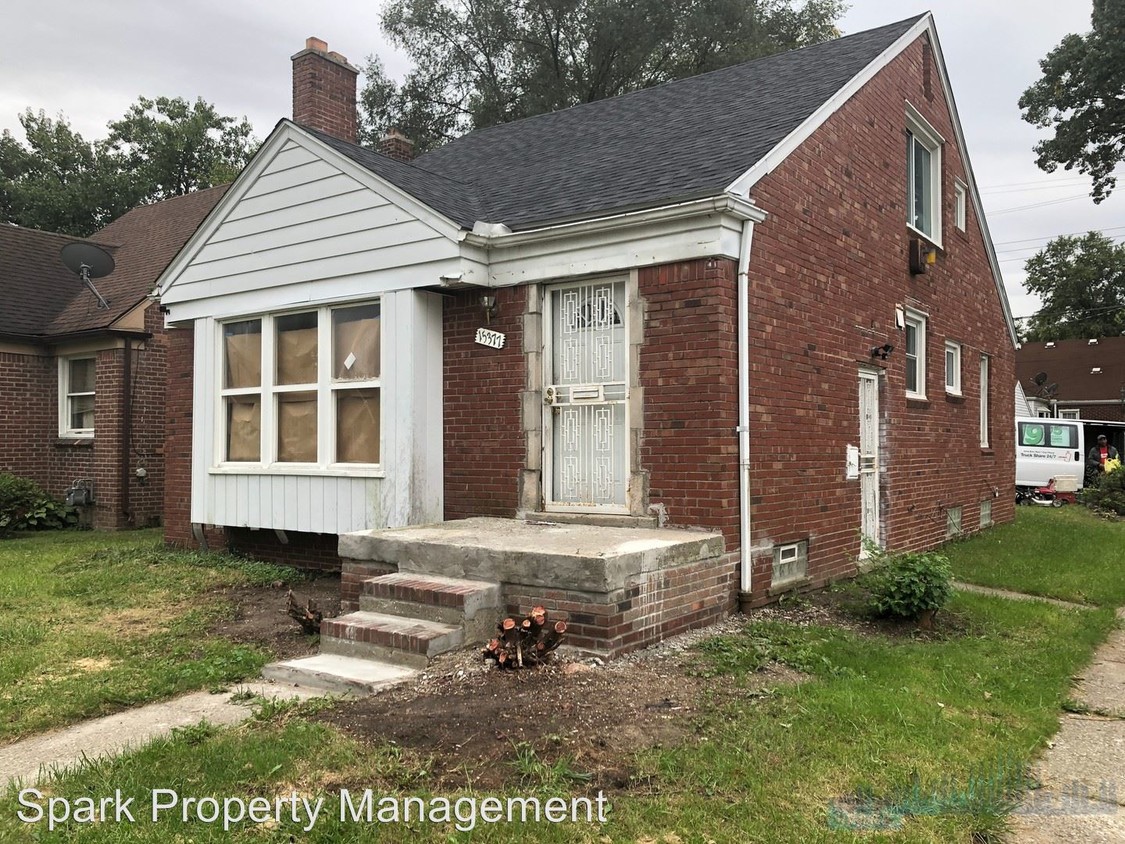 15377 Stout St, Detroit, MI 48223 House Rental in Detroit, MI