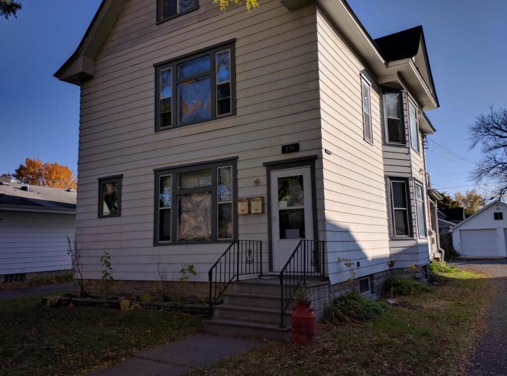 Foto principal - 228 Colborne Street