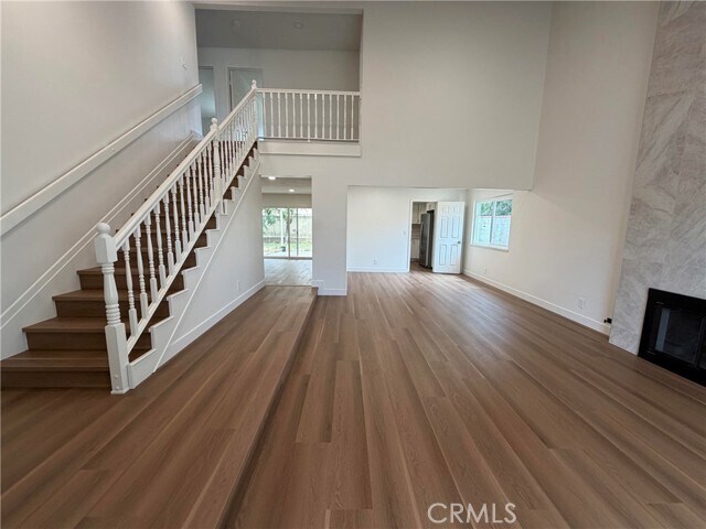 Foto del edificio - 5051 Yearling Ave