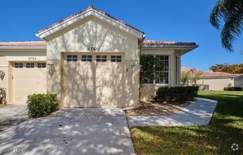 Building Photo - 8760 Stockbridge Dr