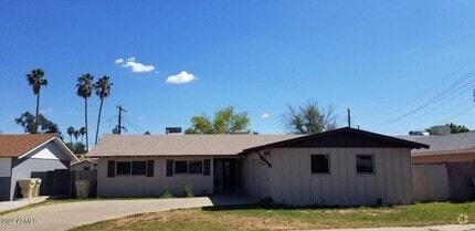 Building Photo - 4431 W Marlette Ave